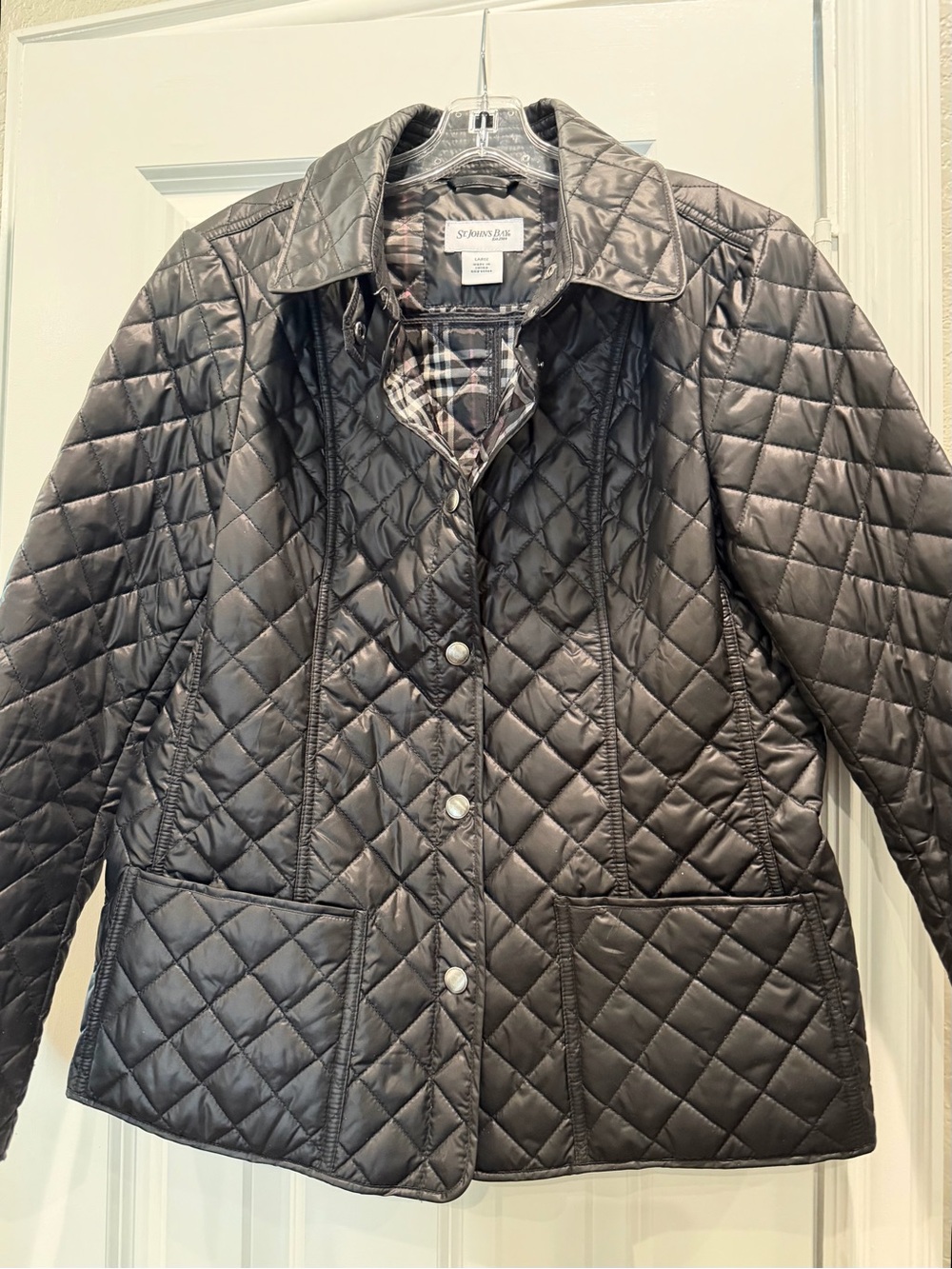 St. John's Bay Women's Quilted Black Jacket, Large